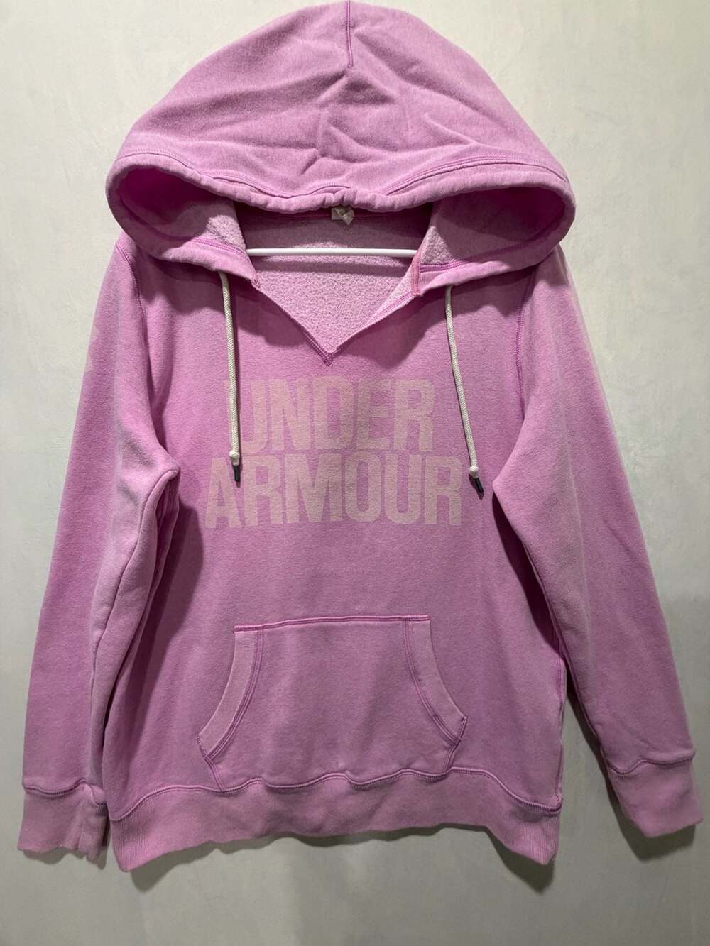 Under Armour Hoodie Size LG/G Pink Logo Graphic Pullover